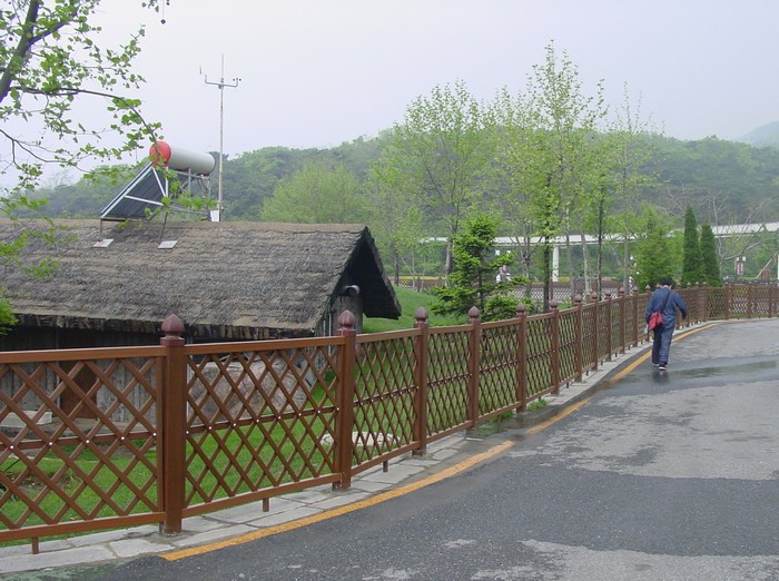 廣東護(hù)欄,東莞護(hù)欄,圍墻護(hù)欄,陽臺(tái)護(hù)欄,安全防護(hù)欄