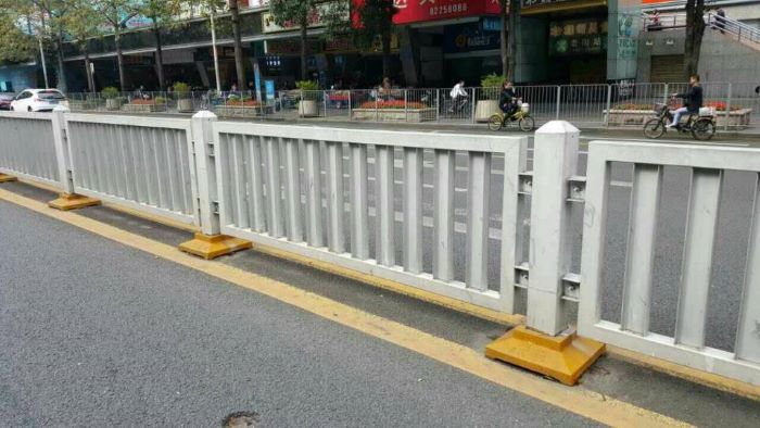 廣東護(hù)欄,東莞護(hù)欄,圍墻護(hù)欄,陽臺護(hù)欄,安全防護(hù)欄